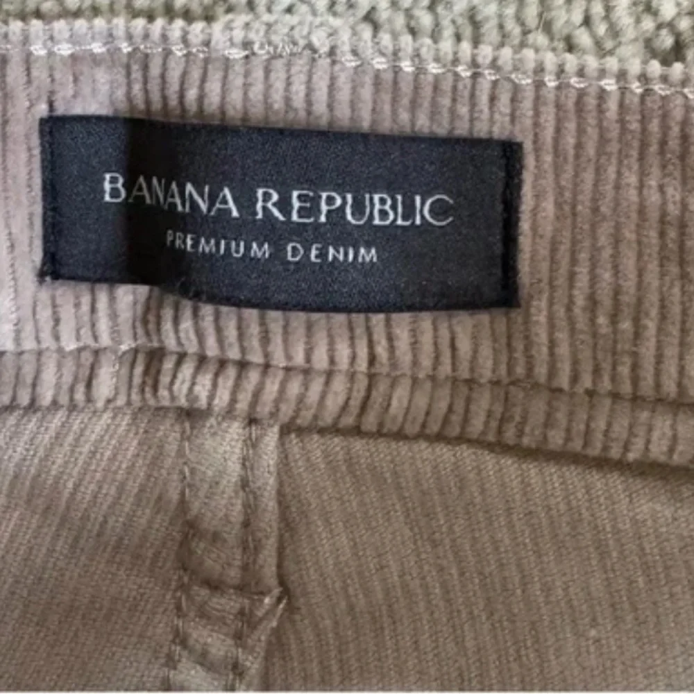 Banana Republic High Rise Straight Corduroy Pant- 29 NWT - Picture 2 of 10